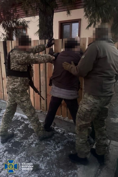 СБУ знешкодила агентурну мережу росіян: у трьох областях України одночасно затримано п'ятьох людей (фото)