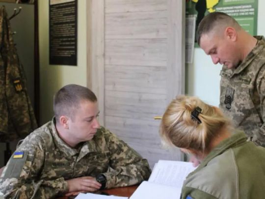 У яких випадках військовозобов'язаному можуть відмовити у підписанні контракту із ЗСУ: пояснює юрист